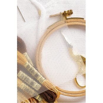 Rozpustná kanava DMC k vyšívání motivů na oblečení