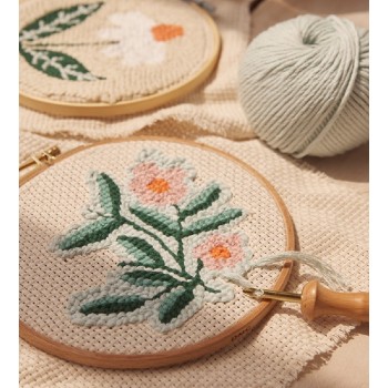 Dutá jehla (punch needle) s dřevěnou rukojetí DMC