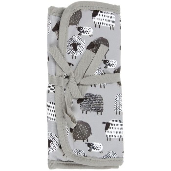 Sada pletacích háčků v látkovém pouzdru s ovečkami